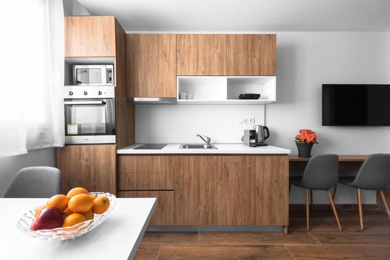 Ultima, Nilie Hospitality Mgmt Apartment Солун Екстериор снимка