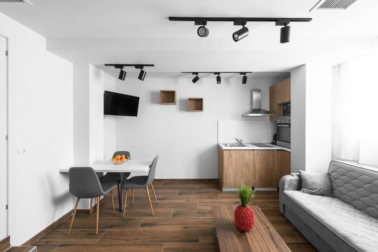 Ultima, Nilie Hospitality Mgmt Apartment Солун Екстериор снимка